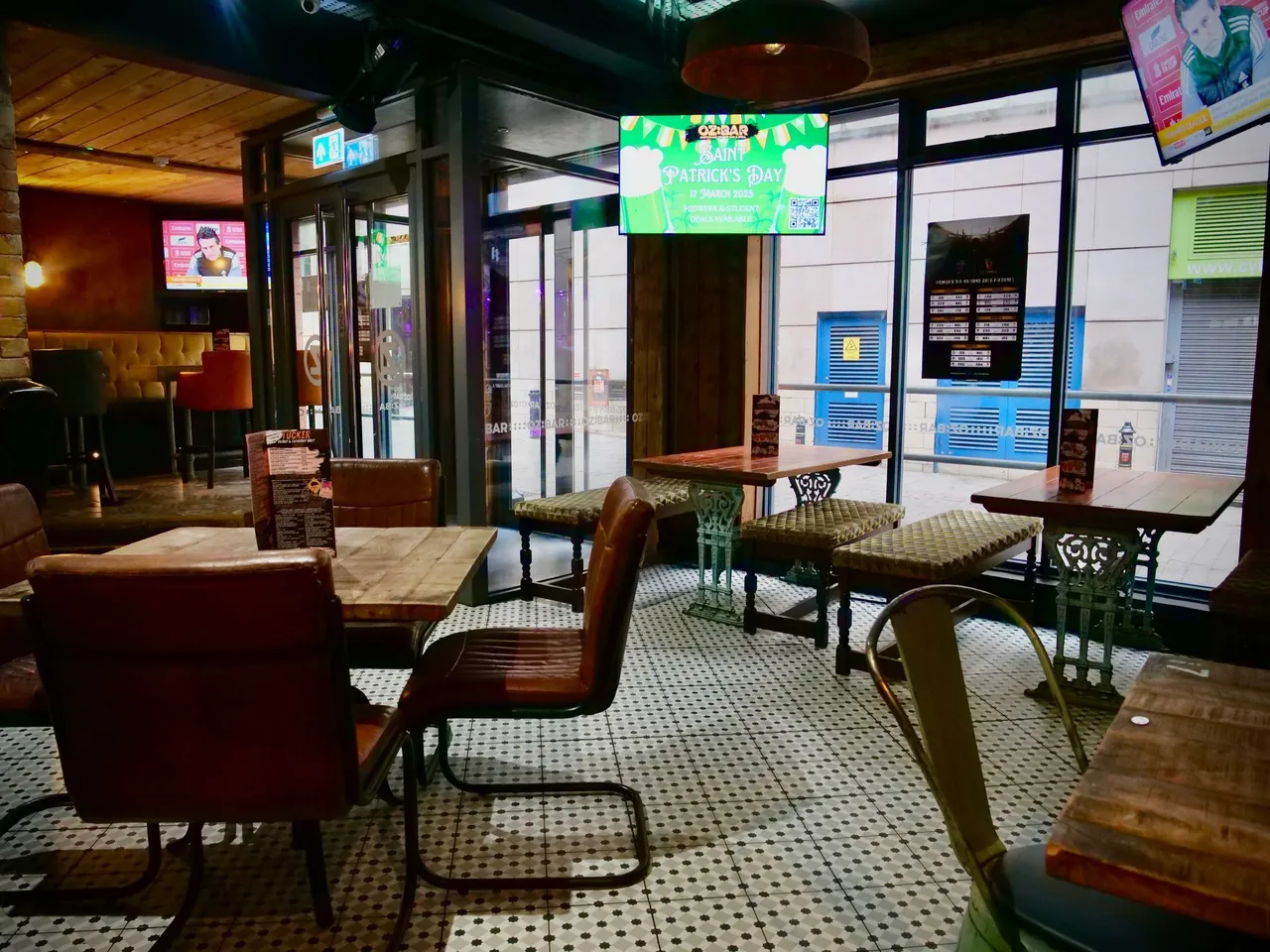OZ Bar photo 1