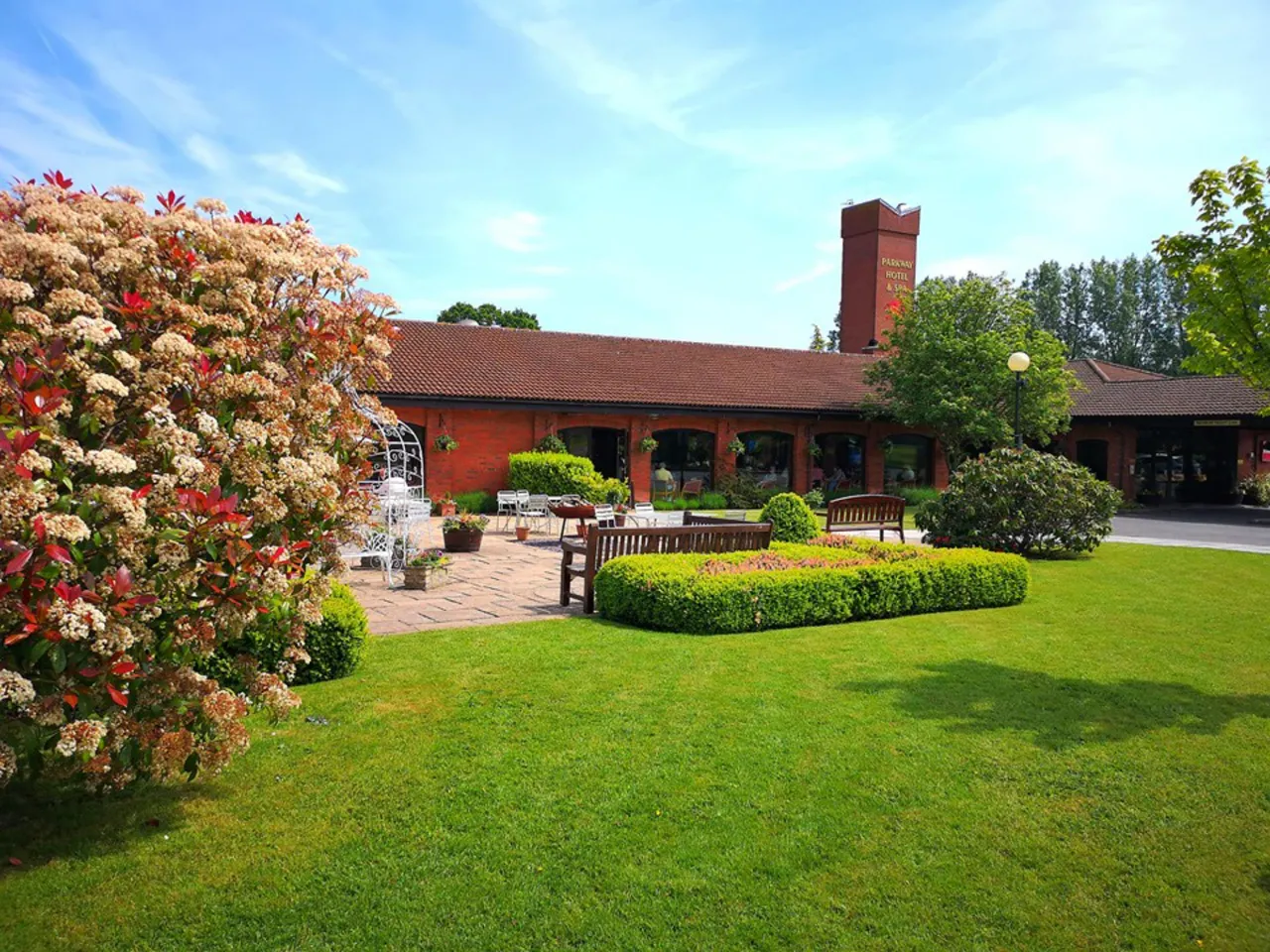 Parkway Hotel & Spa photo 1