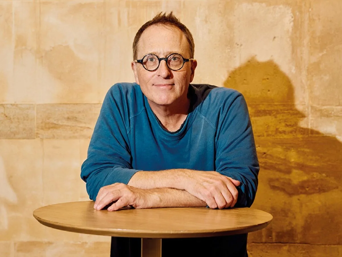 Enter THE CASTLE with Jon Ronson - Mystery, Crime & Unmoored Men