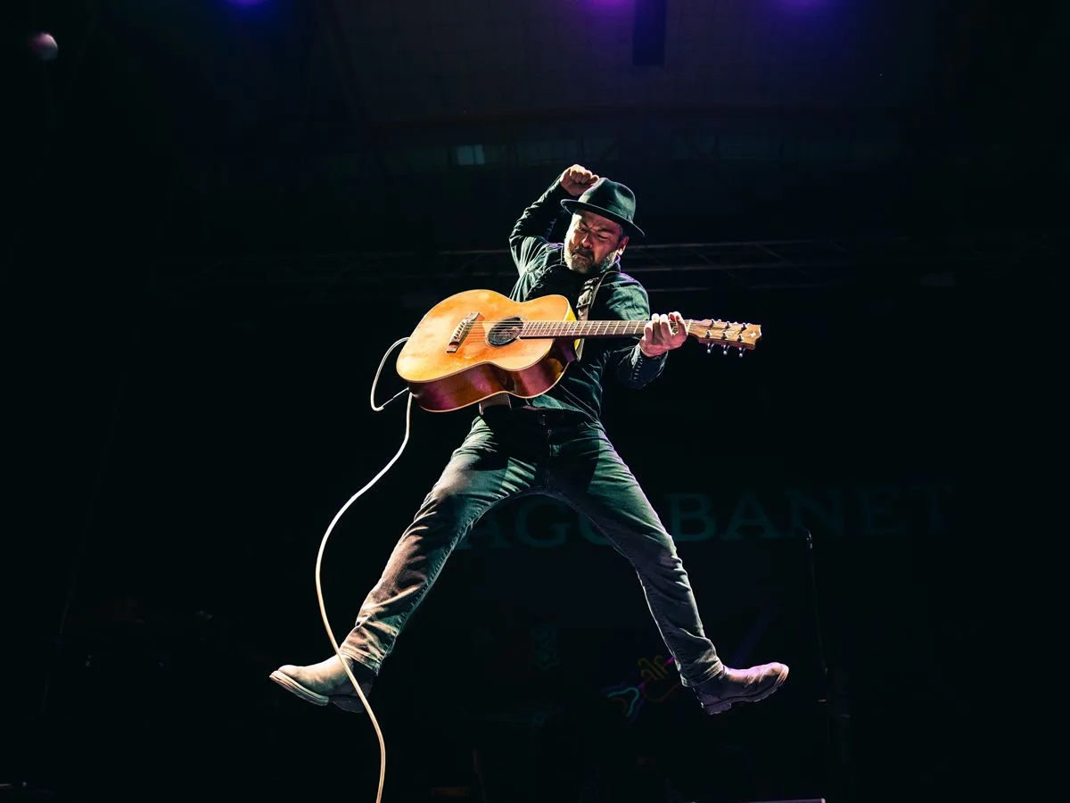 Iago Banet: The Galician King of Acoustic Guitar