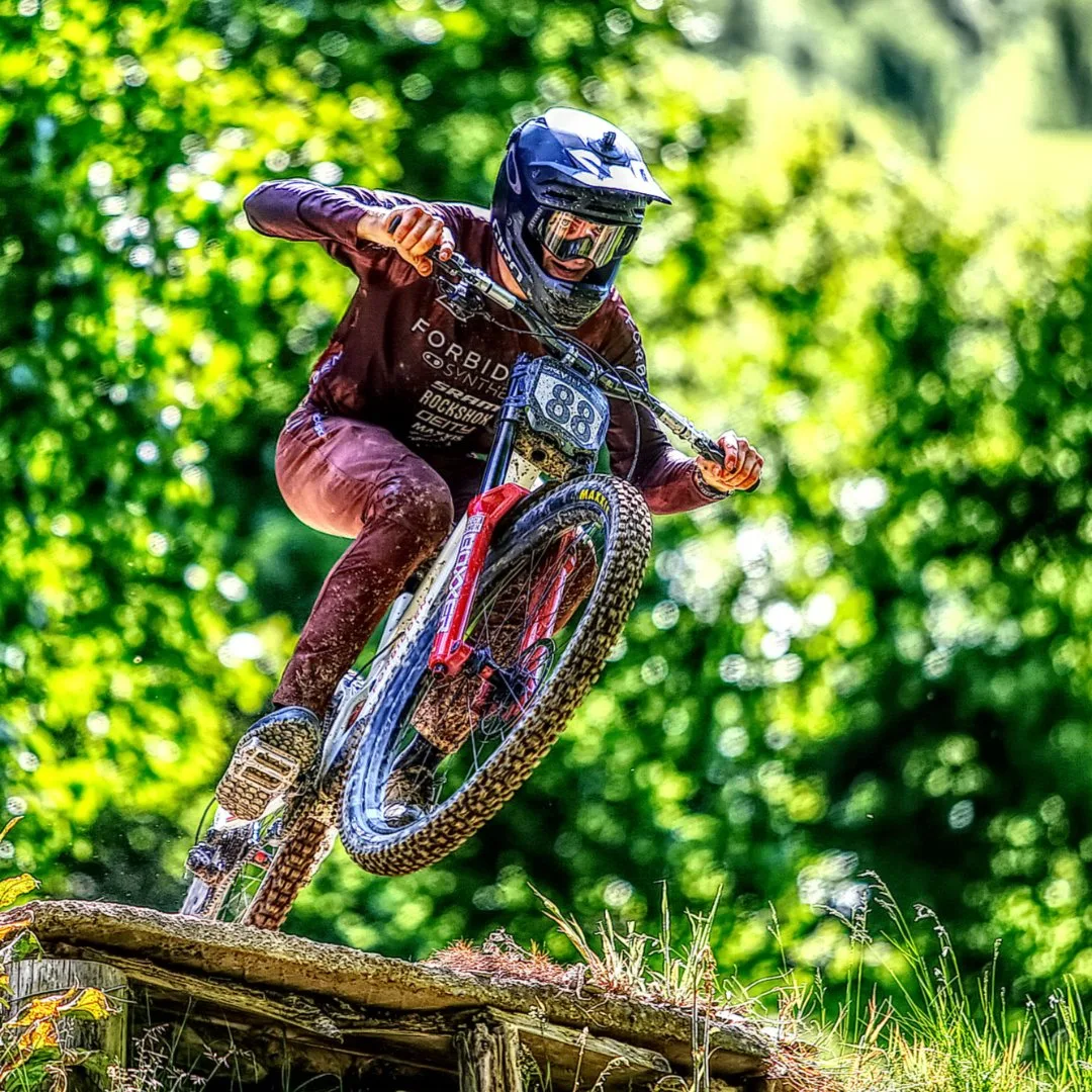 Lloyds National Downhill Series 2026 Round 4 – Llangollen at One Giant Leap