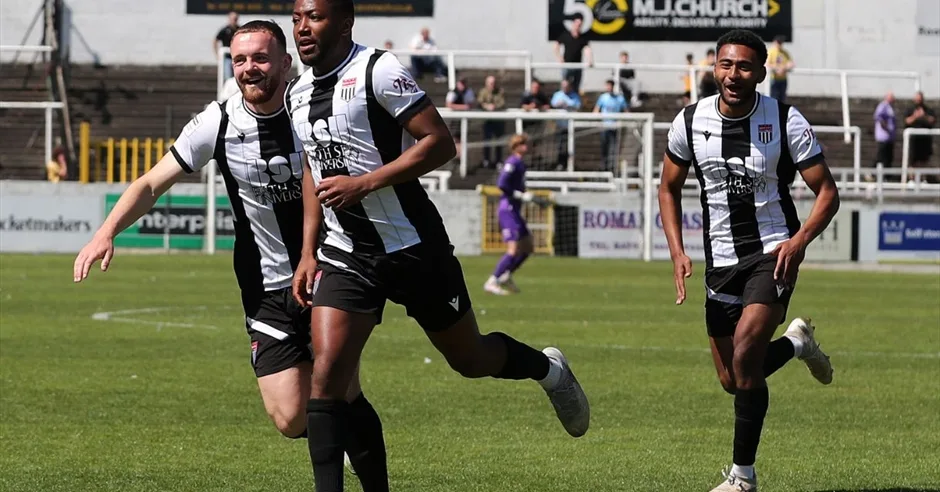 Bath City FC vs Uxbridge at Twerton Park