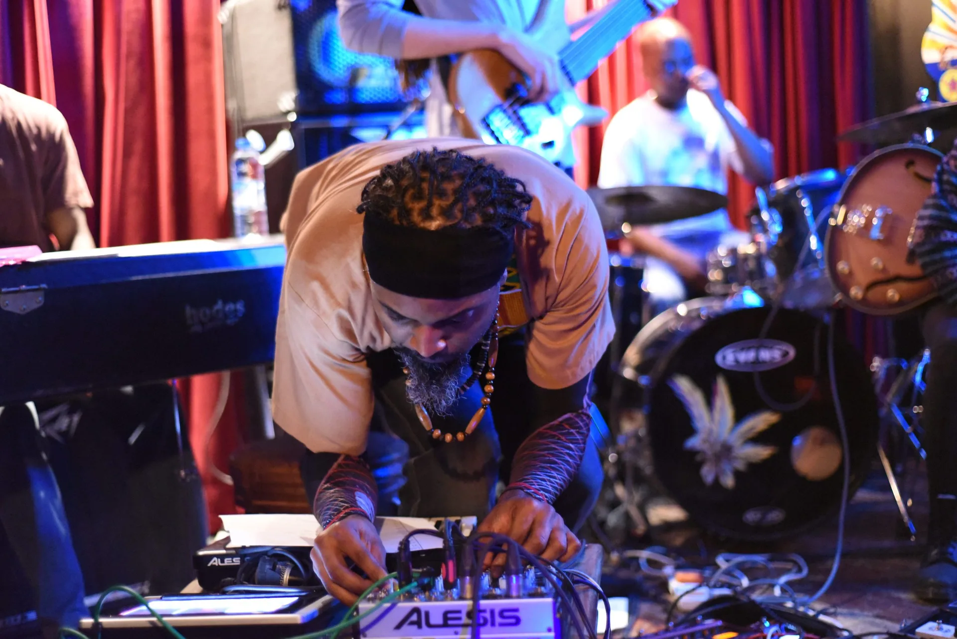 Taylormade Studios: Virgo Multiverse at Studio 4