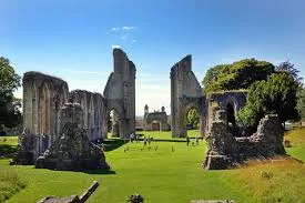 Stonehenge, Glastonbury and Avebury - Small Group Tour at Gloucester Road Underground Station