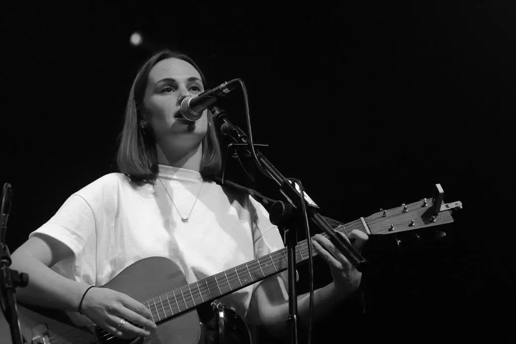 Mae Bradbury at The Old Town Hall