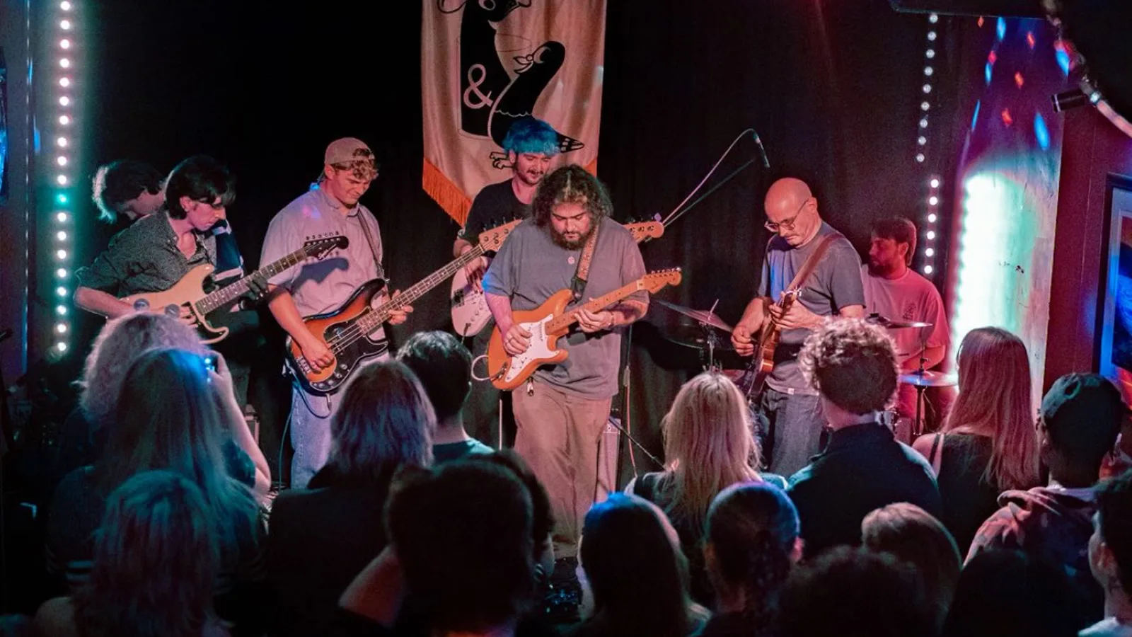 Wilfhunters at Eagle Inn