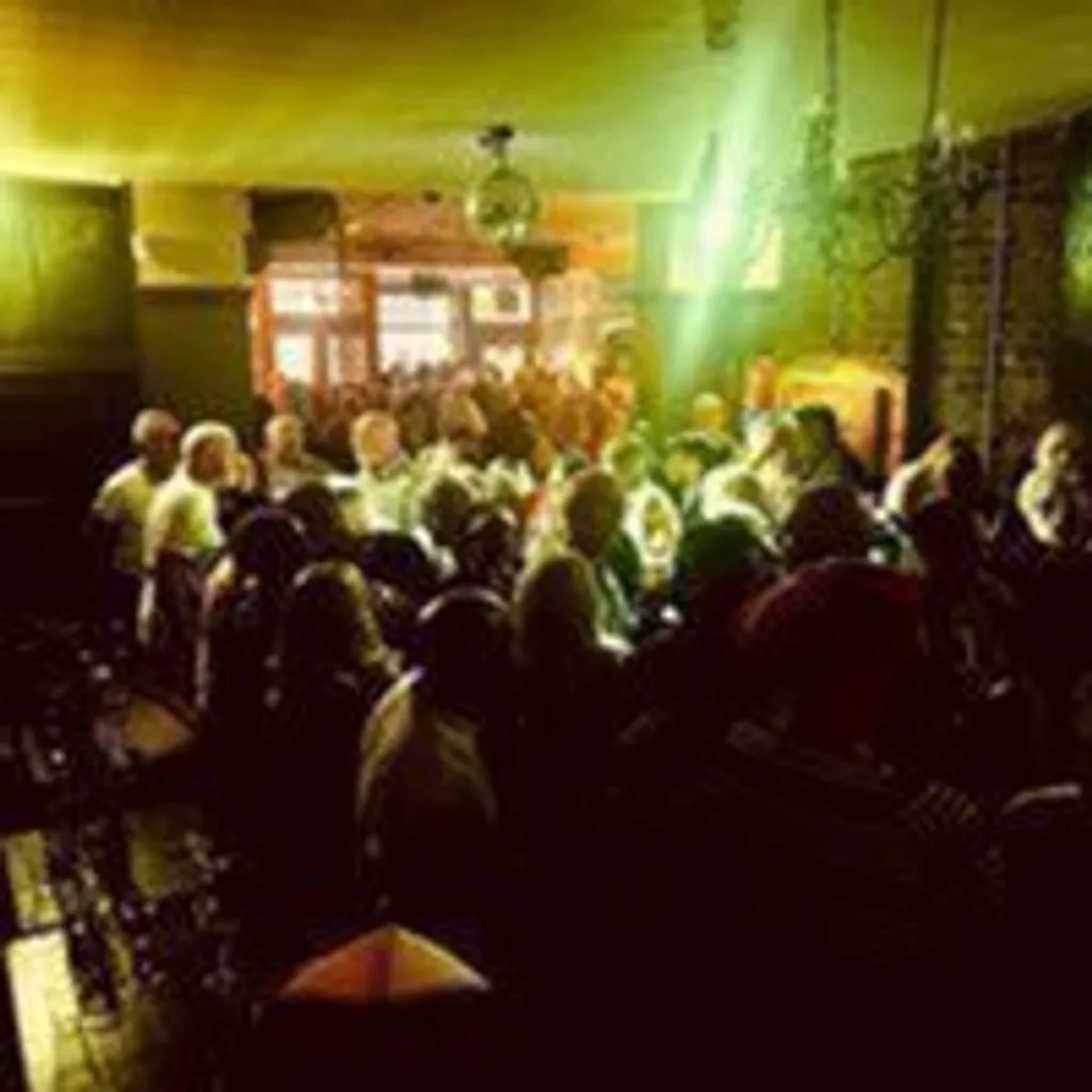 Stage One with Nick Muir & Danny Howells at Horse And Groom