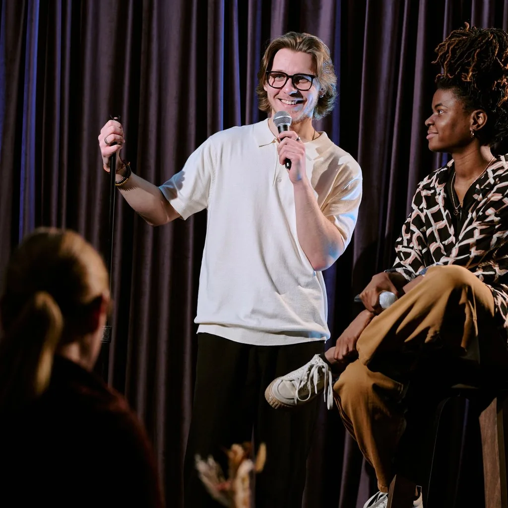 Singles Open Mic Comedy Night at Bar Rumba