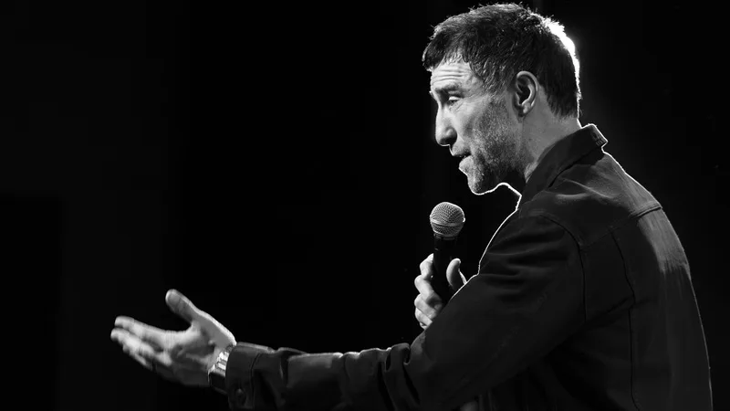 Andrew Bird – On Edge at Liverpool Royal Court Studio