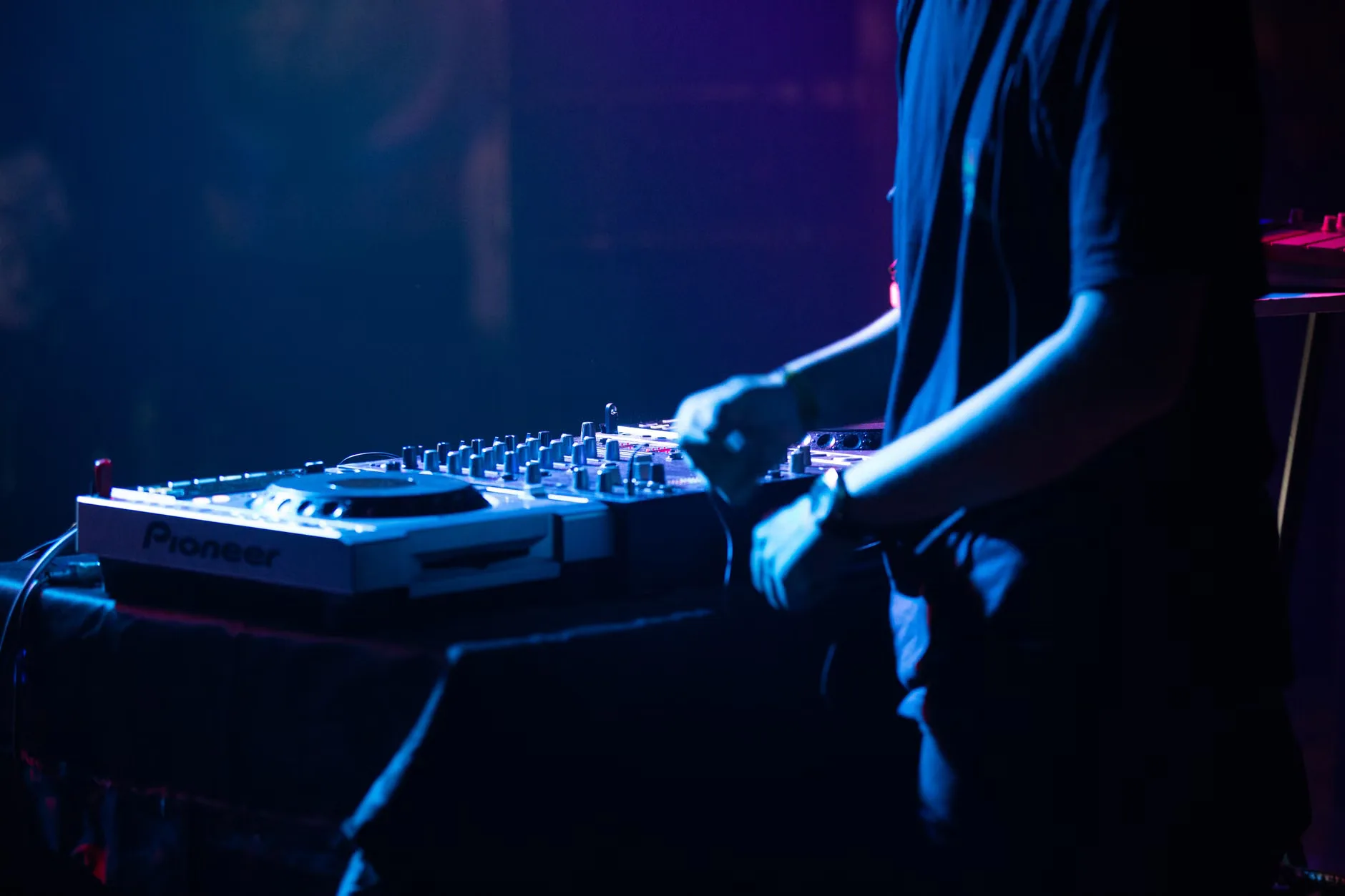 Dave Pearce Trance Anthems - Day Party at NX