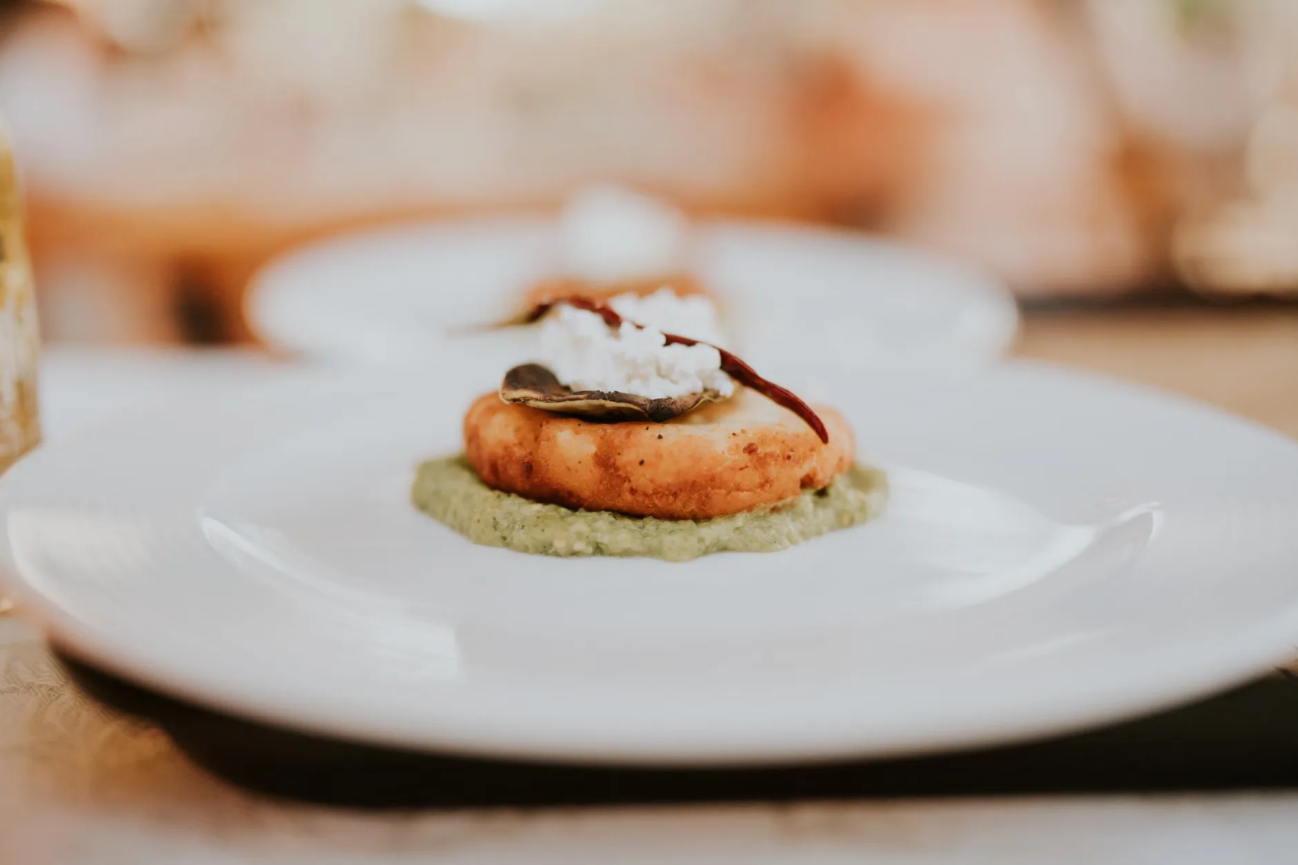 Food and Drink Walking Tours in West London's Notting Hill Area at Ladbroke Grove
