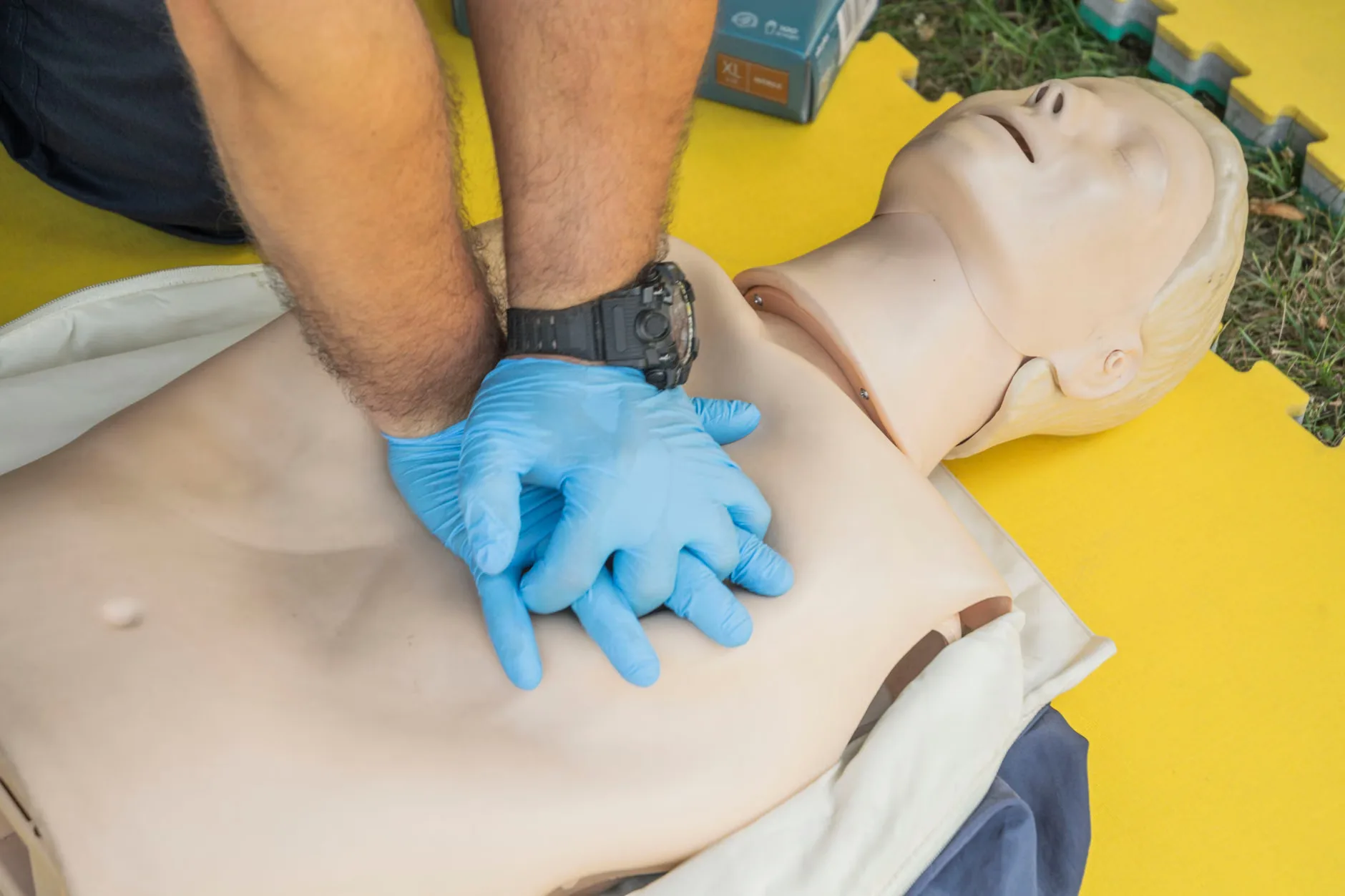 Emergency First Aid at Work (EFAW) Course - Hove