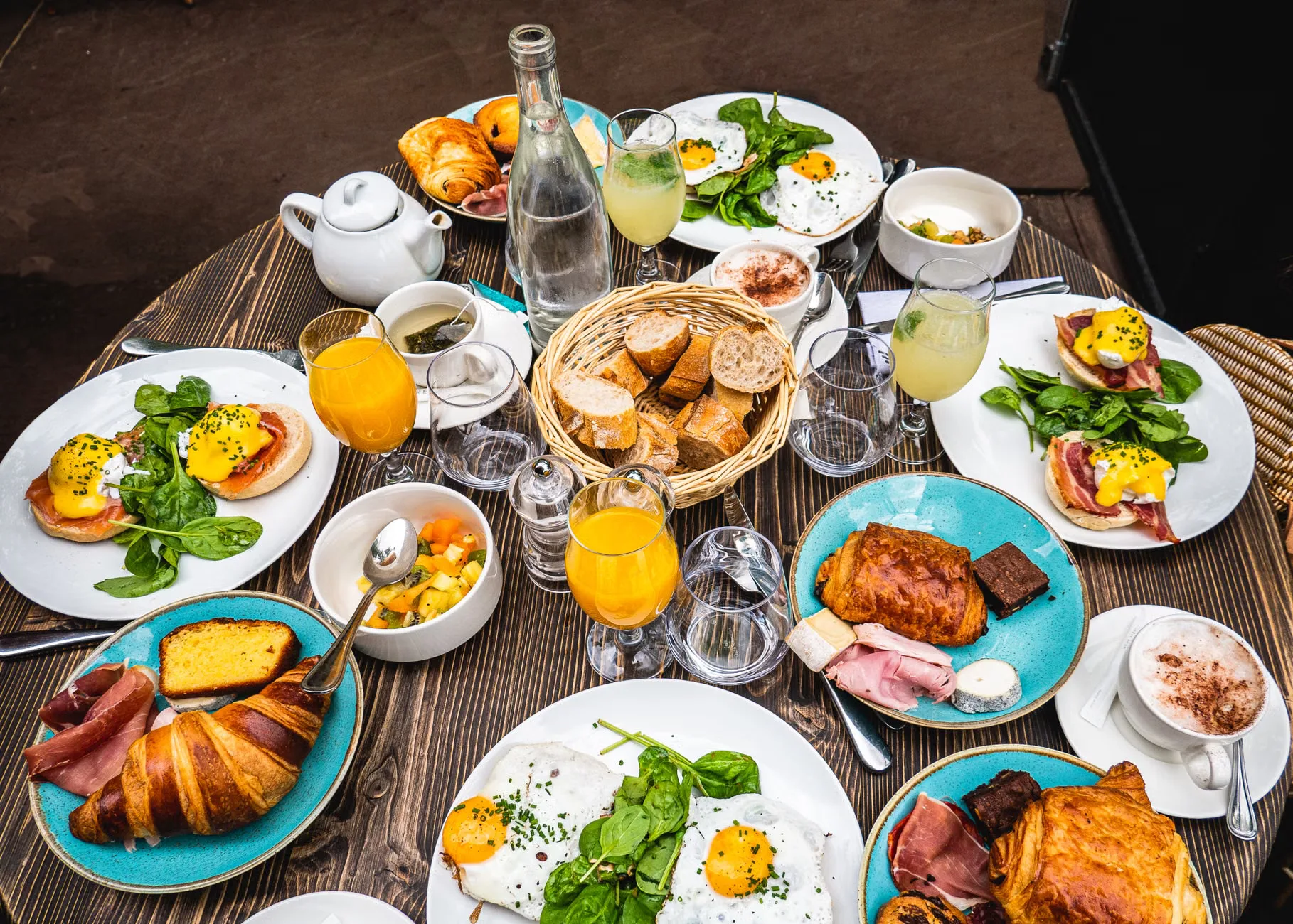 BRUNCH Sat 1st Aug - 80's Neon Bottomless Brunch at Big Belly Comedy - Southbank