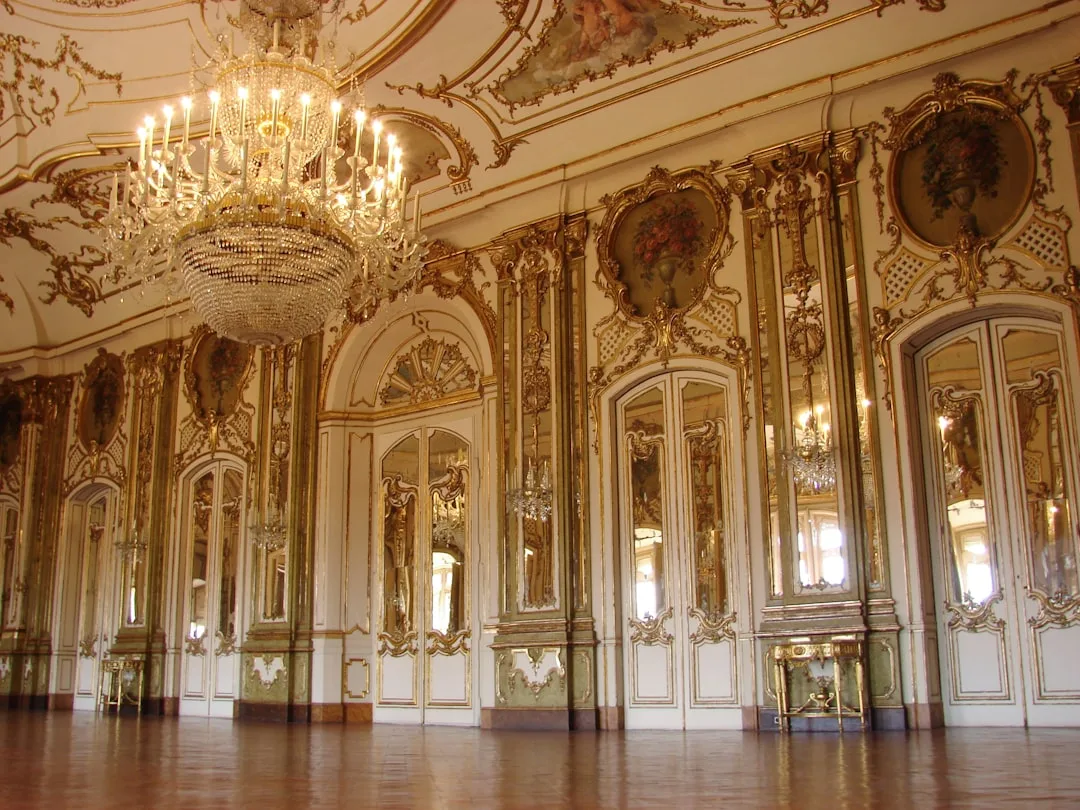 Ballroom at Palais: Maxwell Owin & Sosi at Ballroom at Palais