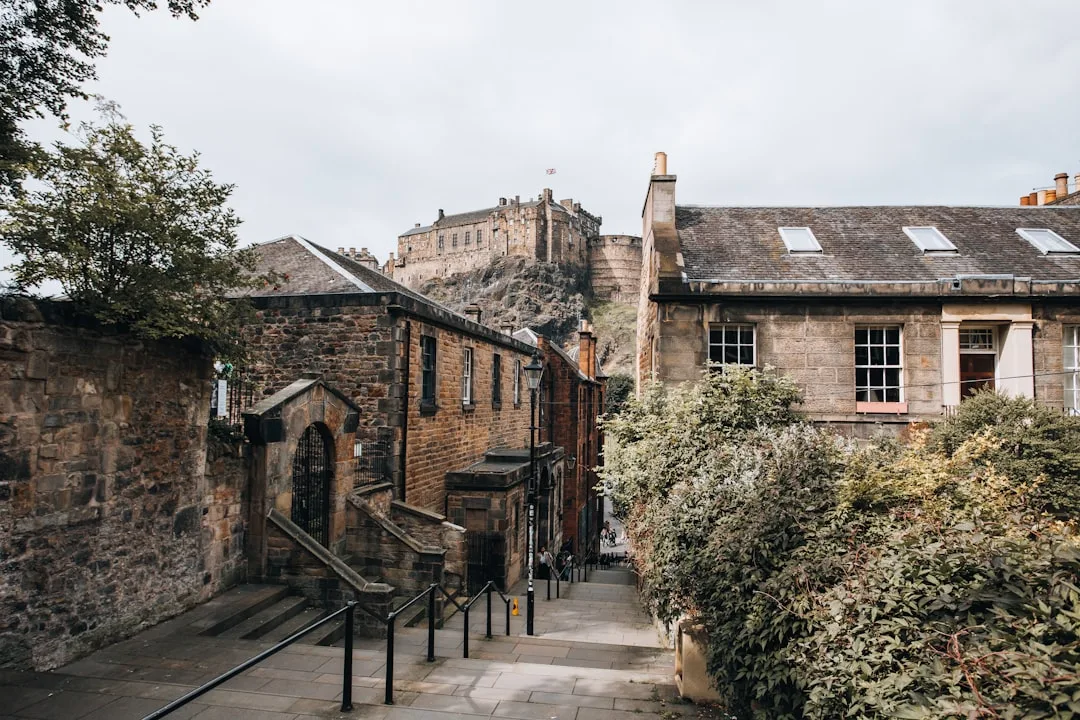 Edinburgh Castle: Entry Ticket + Guided Tour at Edinburgh Walking Tours