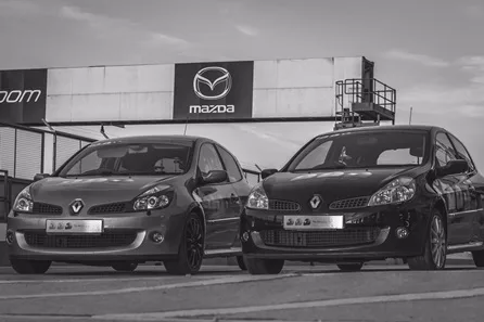 Clio RS 197/200 Four Lap Professional Race Driving Tuition at Mallory Park