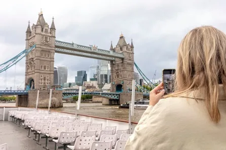 Dinner on the Thames with Fizz and Live Music for Two with Thames Luxury Charters at London