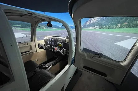 Piper PA38-112 Tomahawk 90 Minute Flight Simulator, Inverness