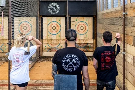 Skeeters Private Lane Urban Axe Throwing for up to 10 at London