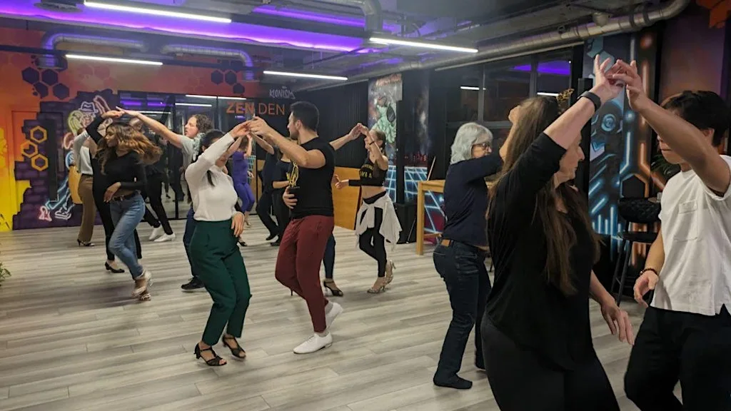 Your First Salsa Class – Free Ticket at Sabroso Dance Academy (Leeds)