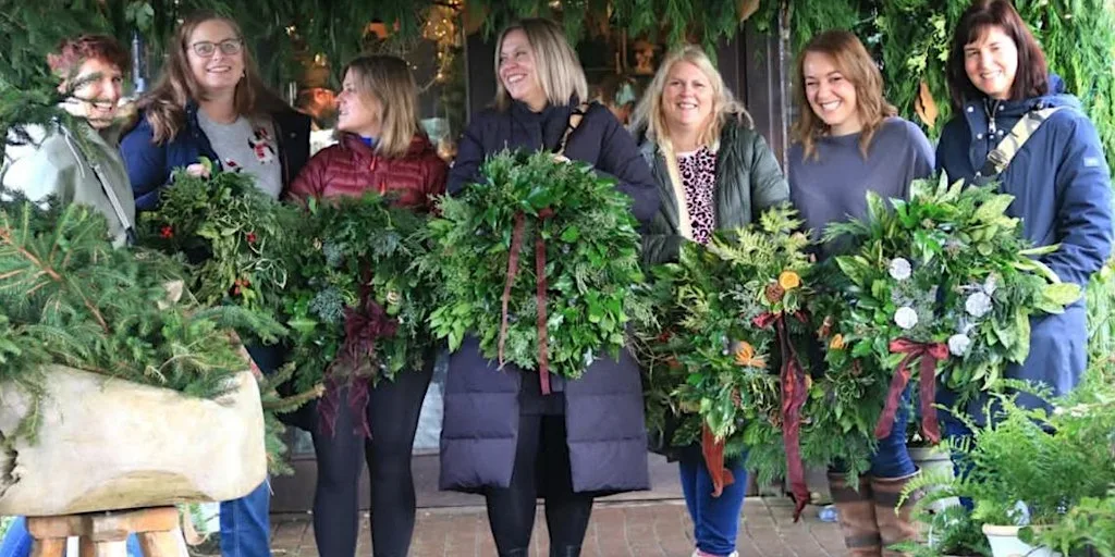 2026 Prosecco Holly Wreath Afternoon Workshop at Preston Bissett Nurseries and Country Shop
