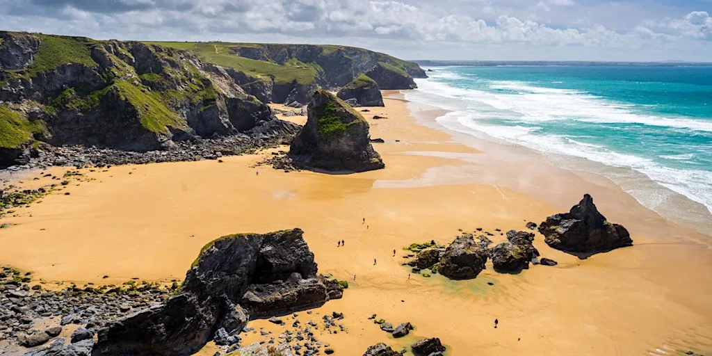 (Bank Holiday) Hiking Cornwall – Land's End, Golden Beaches, Ice Cream Farm at Novotel London West