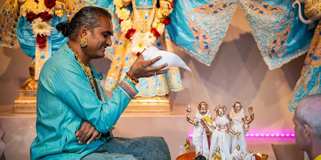 SUNDAY PRAYERS AT SRINIVASA TEMPLE - Halstead at Alderford Street