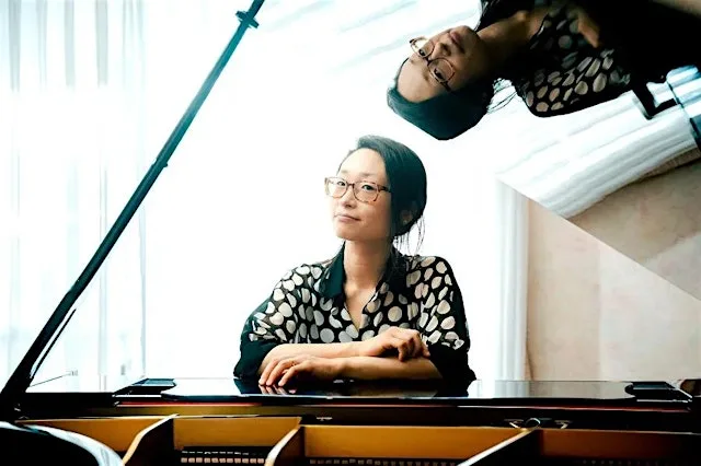 Yoshie Kawamura at Yamaha Music School