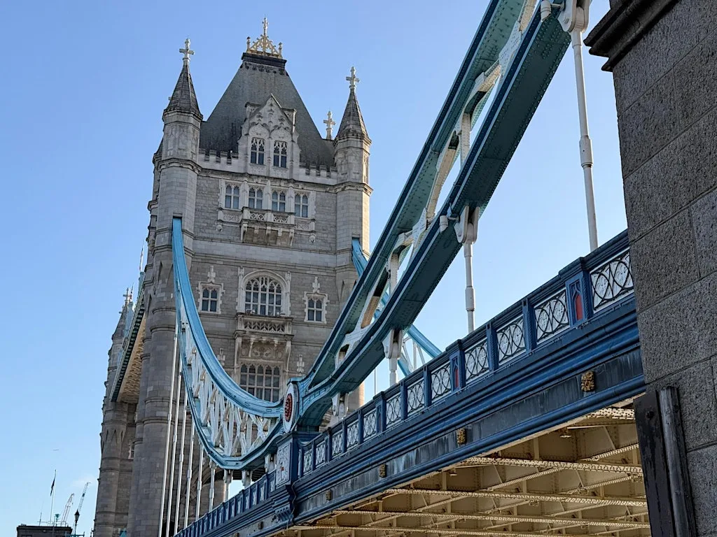 Self-Guided WhatsApp Treasure Hunt: Tower Bridge & Bermondsey at Hay’s Galleria