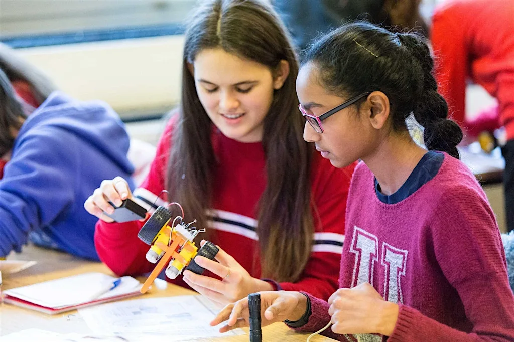Holiday workshop: Electronic and Electrical Control (Year 7 - 9) at The Royal Institution of Great Britain