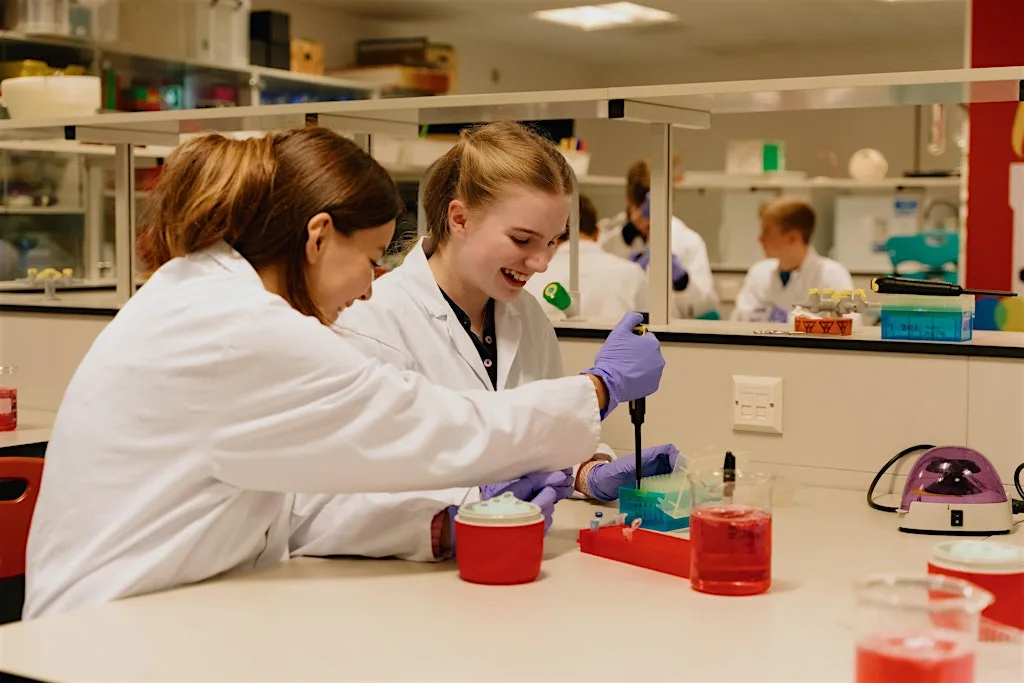Holiday workshops: Forensics (Year 7 - 9) at The Royal Institution of Great Britain