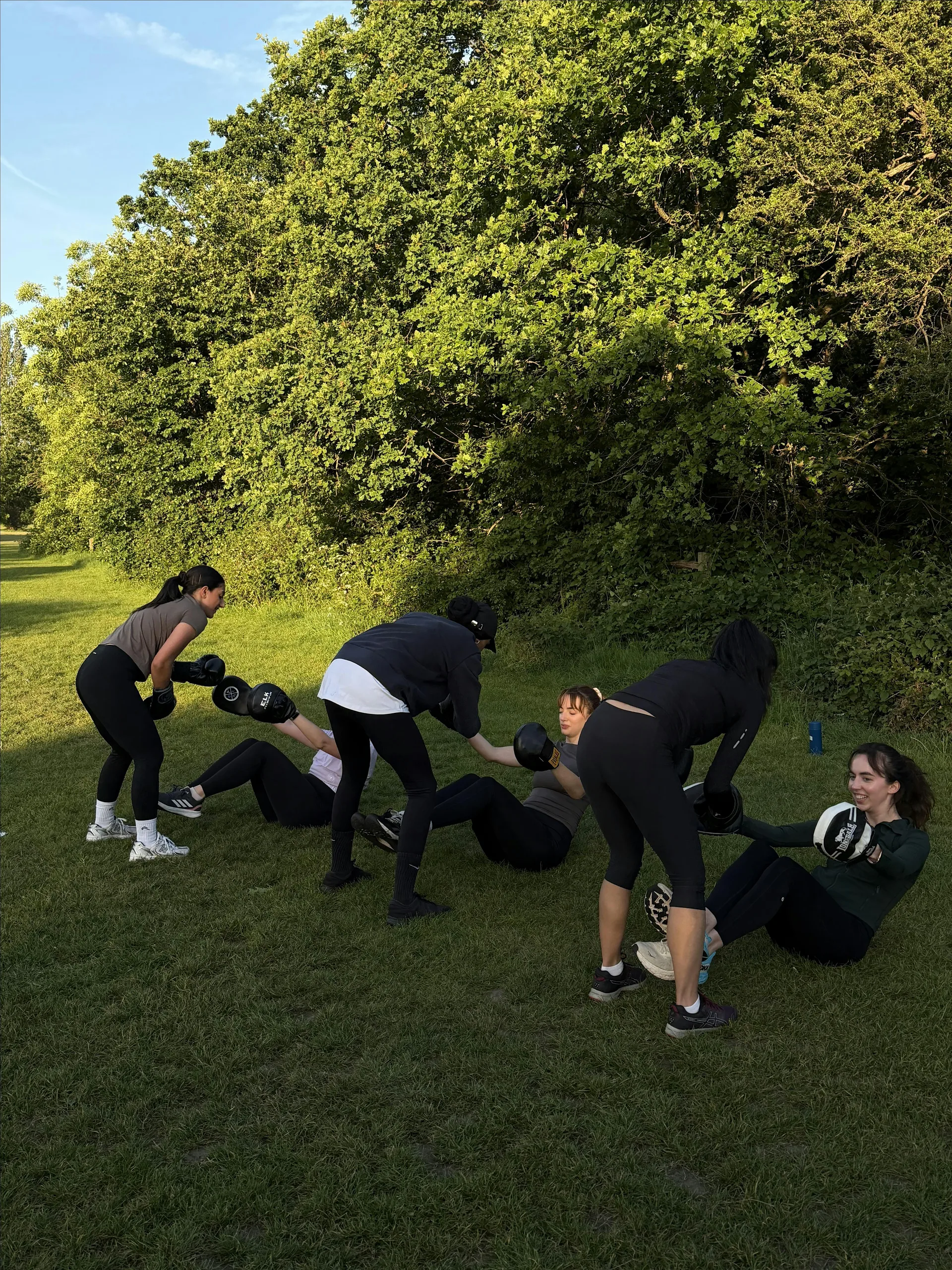 Beginner boxing fitness class (women only) at Tooting Commons
