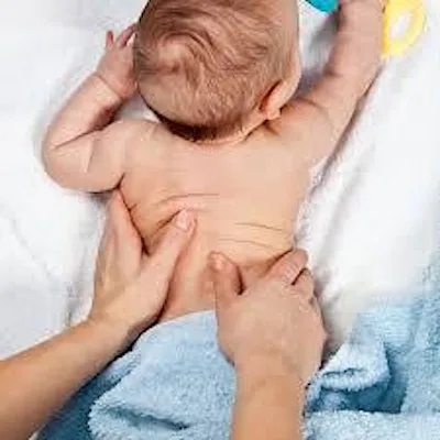 5 Week baby massage with Midwife Niamh Lohan