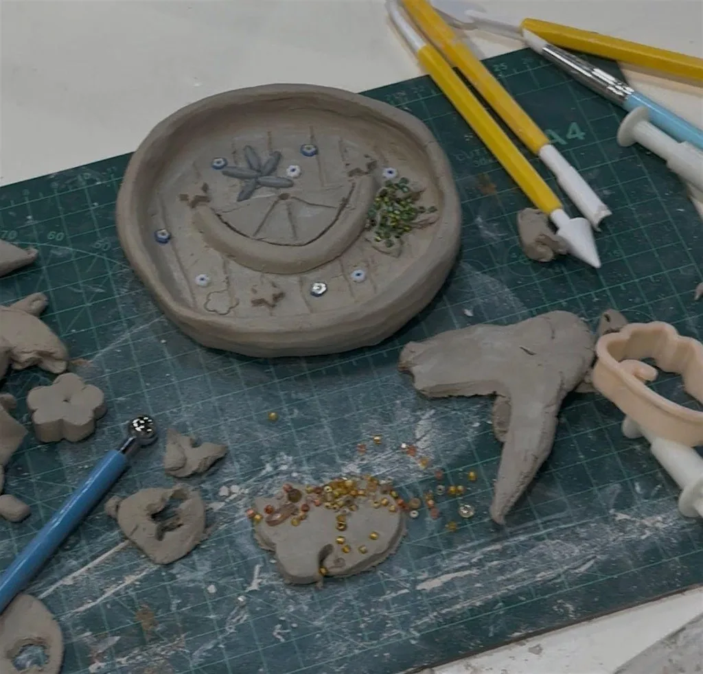 Magic Clay & Crystal Workshop in glasgow at O&E ART CRAFT STUDIO