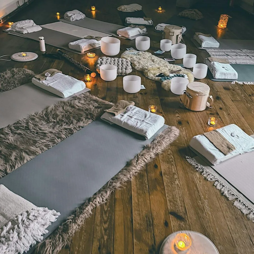 FrequenSoul Evening Sound Journey | Crystal Singing Bowls & Gong
