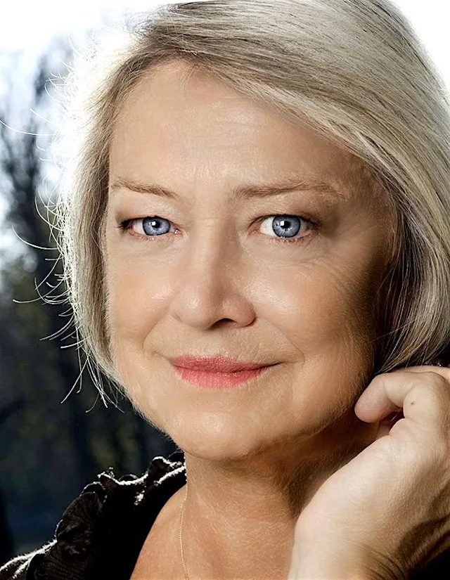 Kate Adie in conversation with Lady Edwina Grosvenor at Barnsgrove