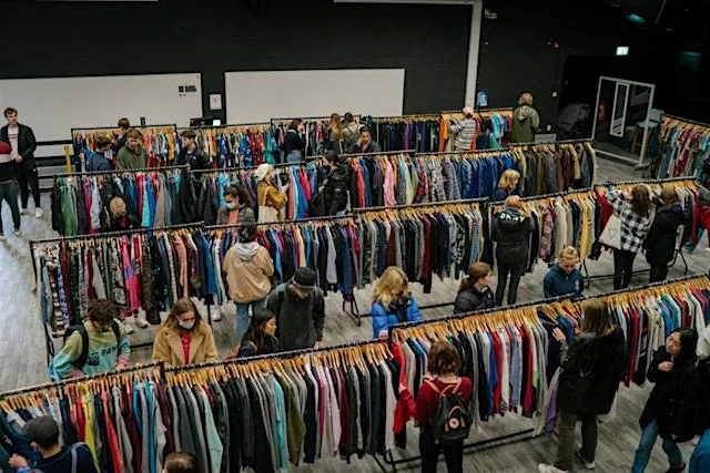Edinburgh Napier University Headlock Vintage Clothing Sale