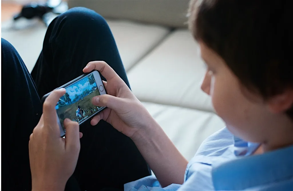 Smartphone Free Childhood at Old Library Trust, Healthy Living Centre