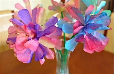 Blooming Tissue Flowers at The Hutti, Changing Suits