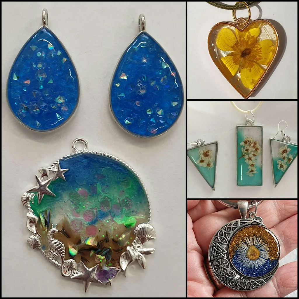Resin jewellery with Helen COAST Swansea Council at Swansea Community Workshops