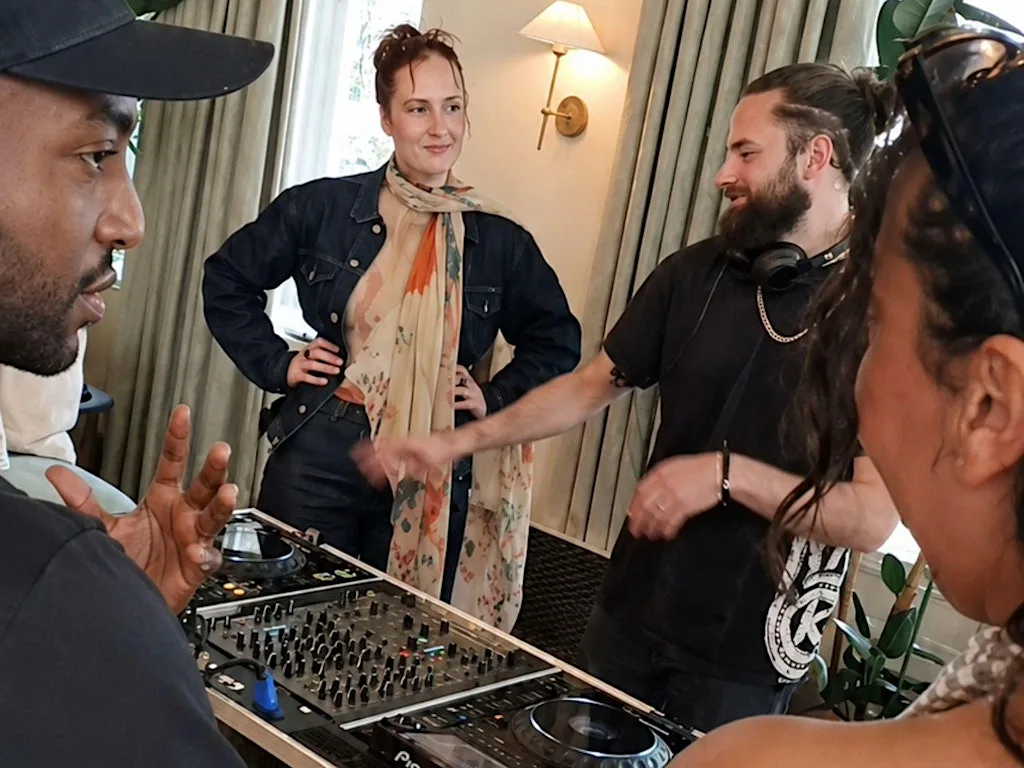 Maslow's Sound School: Learn to DJ with the London DJ School