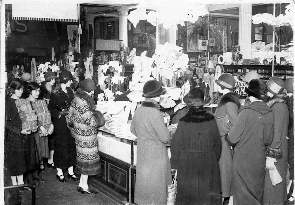 Talk: The Ballad of Ms Croydon: Everyday life in the 20th Century at Croydon Clocktower