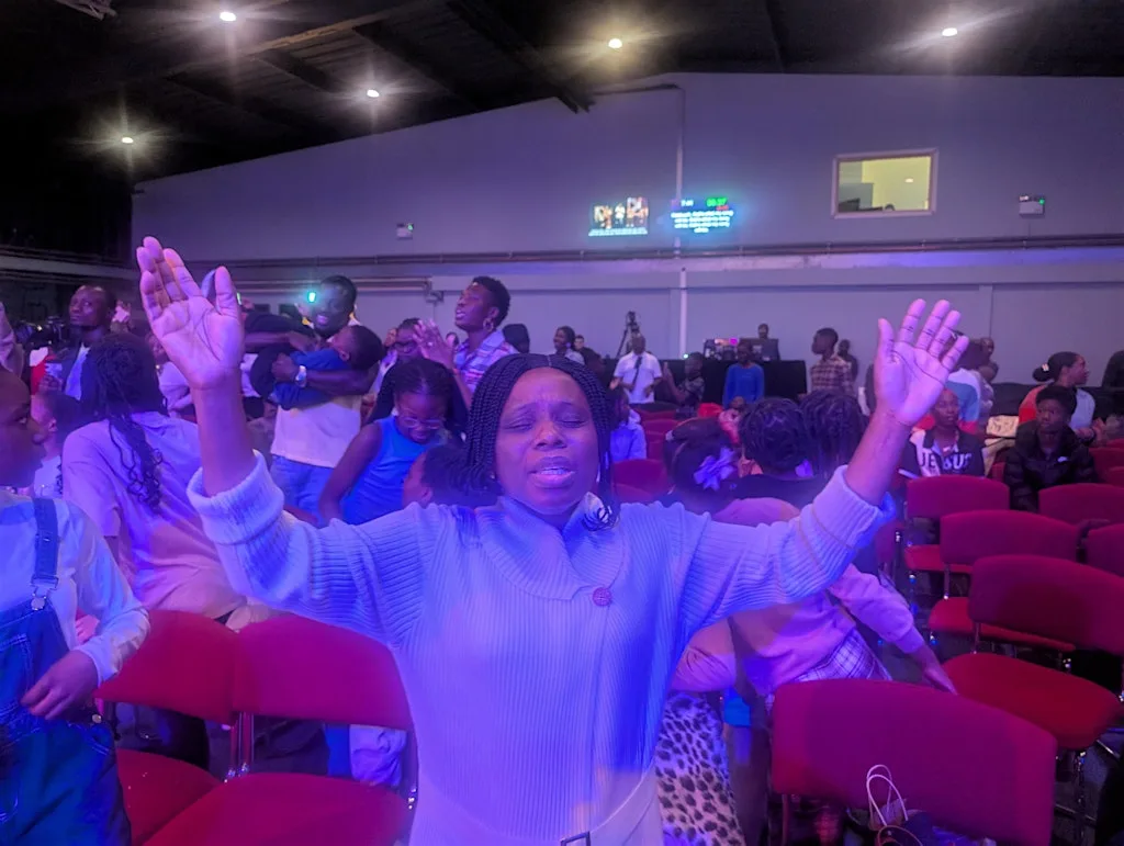 PRAISE MANIFEST 3.0