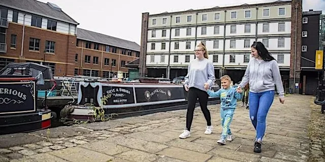 Let's Walk: Historic Canal Walk (Victoria Quays) at Victoria Quays