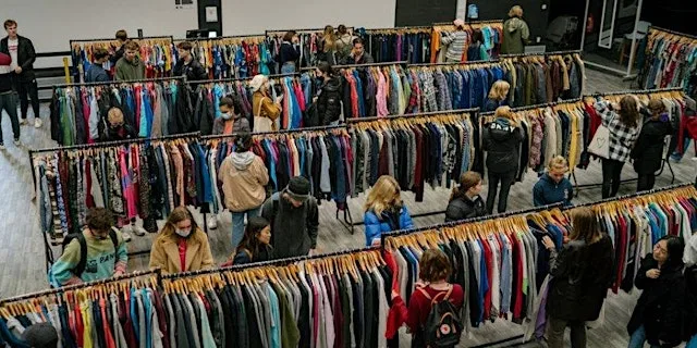 University of Bath Headlock Vintage Clothing Sale at The SU Bath