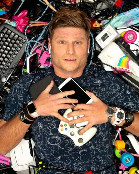 Scott Bennett: Stuff – Plus Special Guests