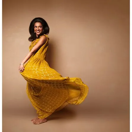 Sindhu Vee: Swanky