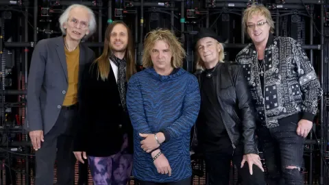 Yes at Sheffield City Hall
