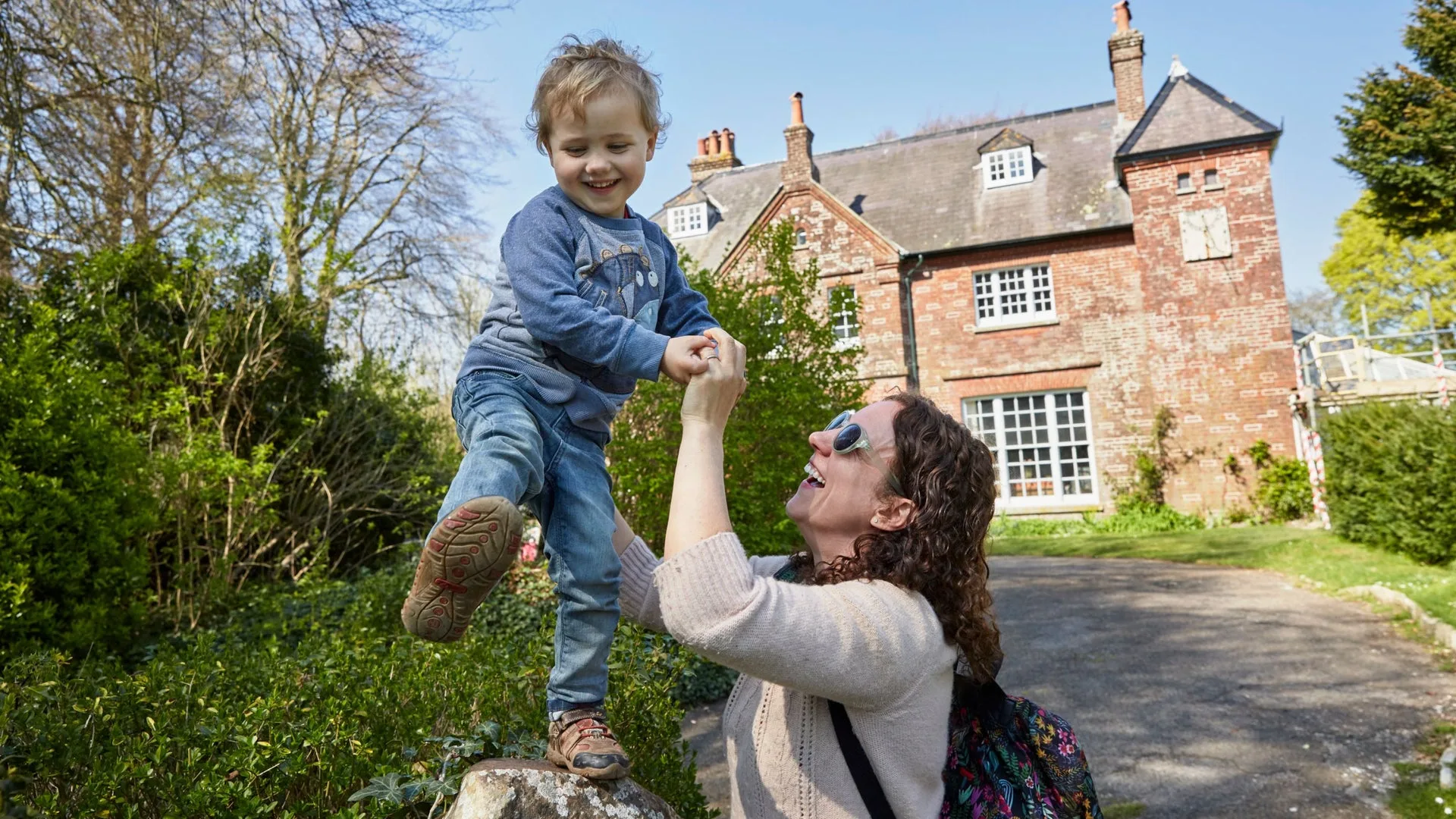 Walking in the paw prints of Wessex: Walk some of the pathways loved by Thomas Hardy and his pet dog at Hardy's House, Max Gate