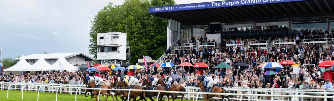 Summer Evening Racing - Worcester Racecourse